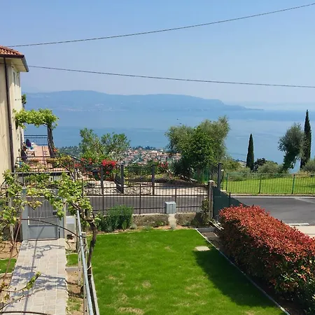 Casa Con Ampio Terrazzo, Vista E Giardino 토스콜라노마데노