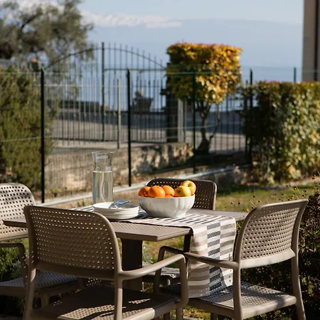 Casa Con Ampio Terrazzo, Vista E Giardino * 토스콜라노마데노