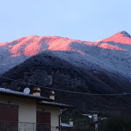 Сasa de vacaciones Casa Con Ampio Terrazzo, Vista E Giardino *