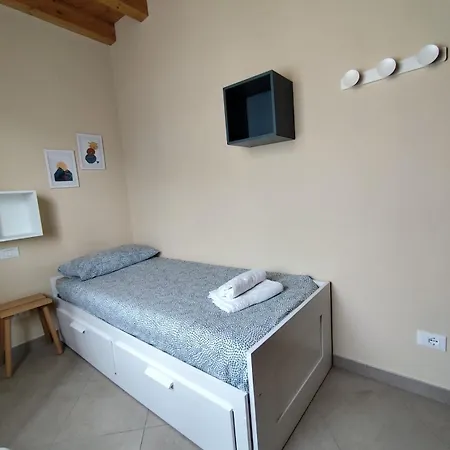 Casa Con Ampio Terrazzo, Vista E Giardino * Toscolano Maderno